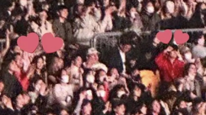 V BTS dan Jennie BLACKPINK Duduk Deketan di Konser Harry Styles, Gosip Pacaran Disinggung