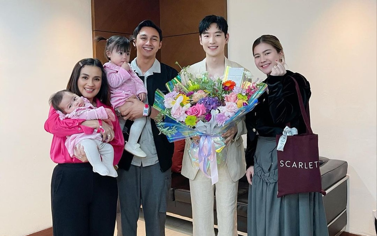 Gemasnya Bible Putri Felicya Angelista Curi Kesempatan Pegang Tangan Lee Je Hoon