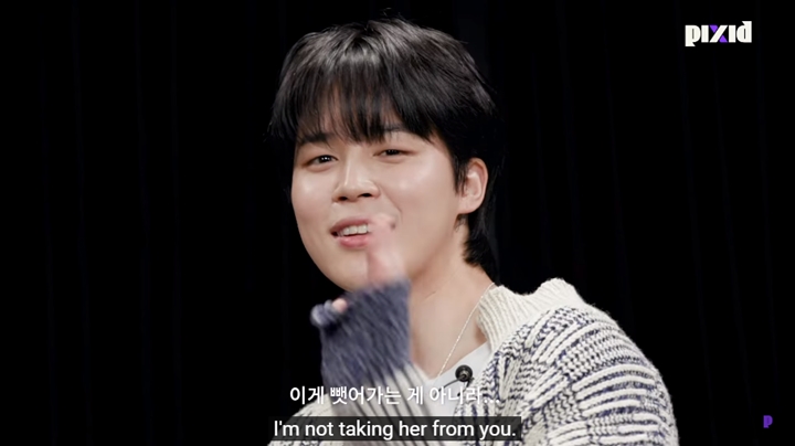 Jimin BTS Klarifikasi Gak Punya Niat Curi Fans Felix Stray Kids