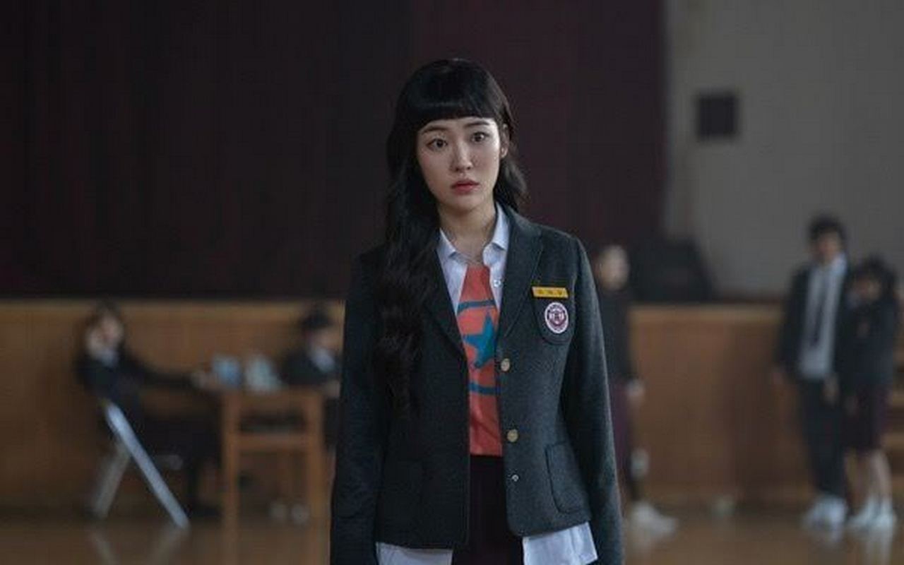 Pemeran Choi Hye Jung Muda, Song Ji Woo Bicara Soal Ciumannya dengan Guru Olahraga di 'The Glory'