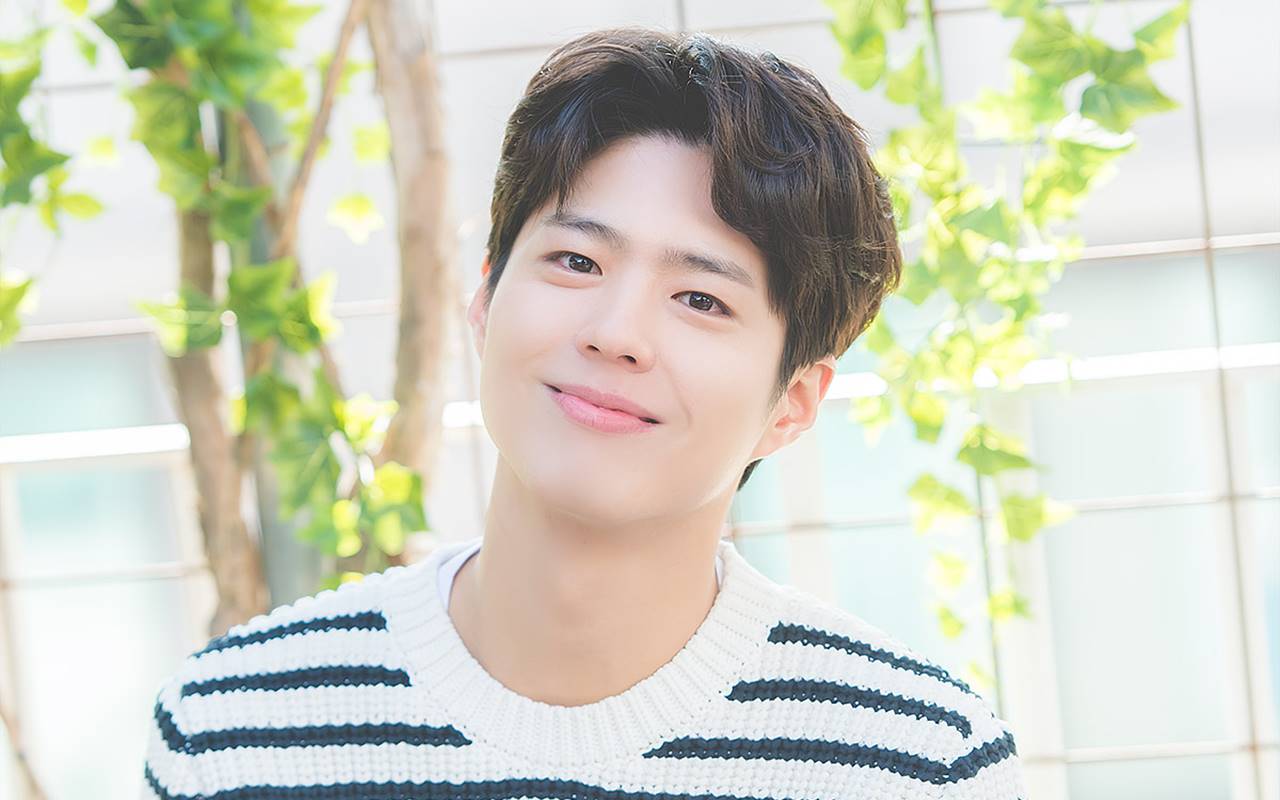 Post Foto Boyfriend Material, Usia Asli Park Bo Gum Mendadak Tidak Dipercaya