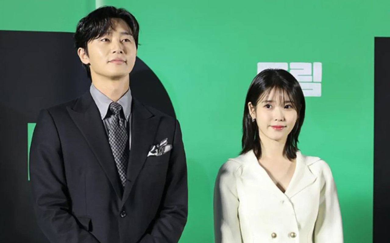 IU Ungkap Hal yang Dikagumi dari Park Seo Joon Selama Syuting 'Dream'