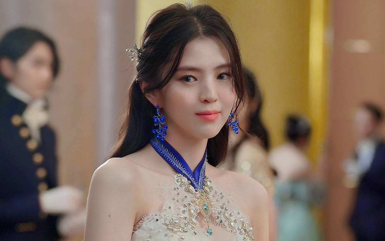 Han So Hee Posting Trailer Film GL 'Heavy Snow', Adegan Ciuman Bikin Geger