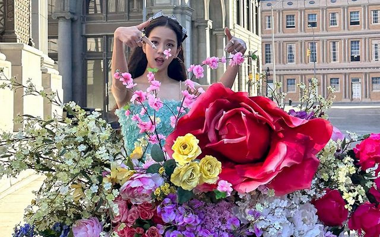 Visual Memukau Jisoo di MV 'Flower' Sukses Jadi Trending di Berbagai Platform di Dunia