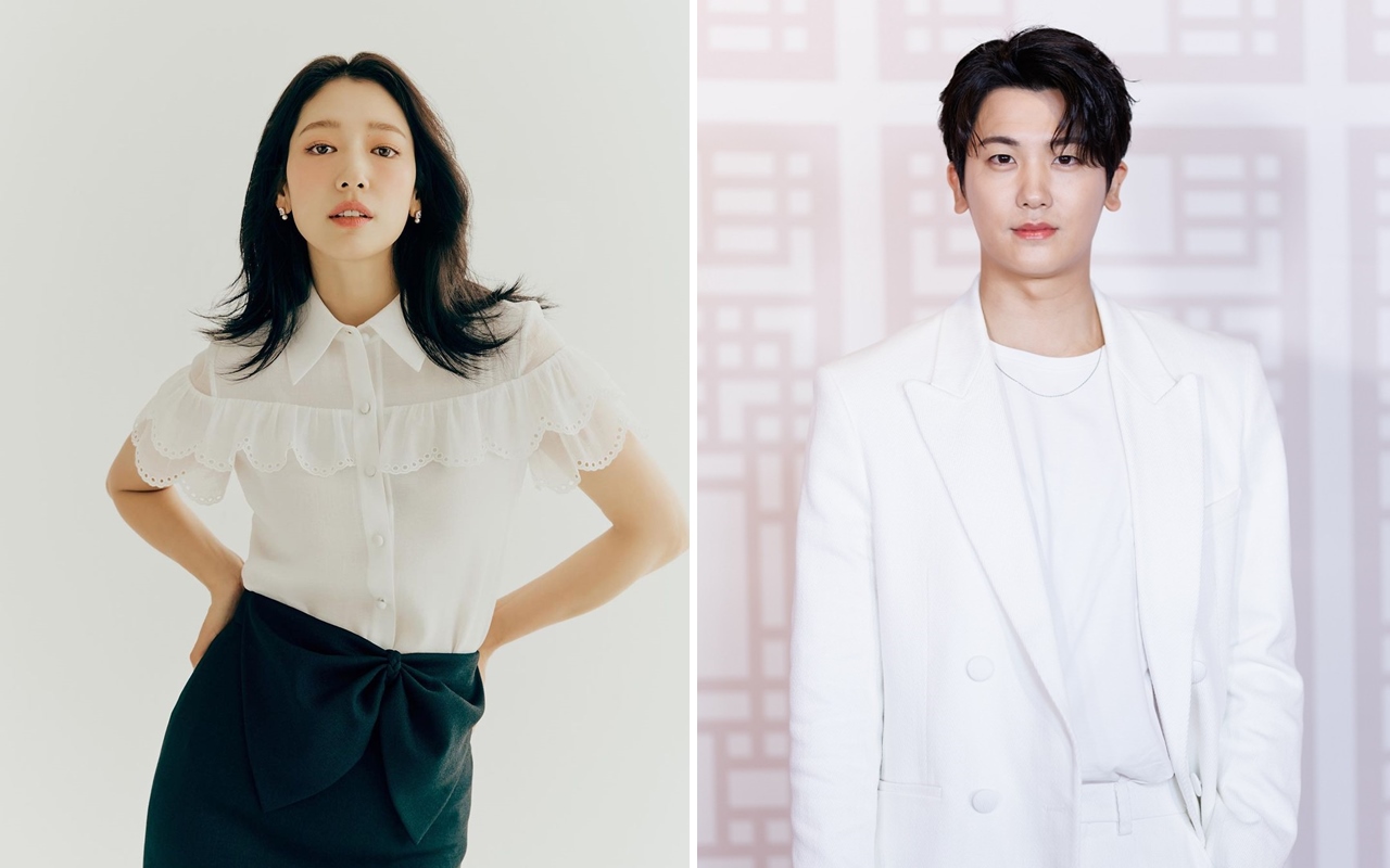 Park Shin Hye & Park Hyung Sik Syuting 'Doctor Slump' Pakai Seragam Sekolah