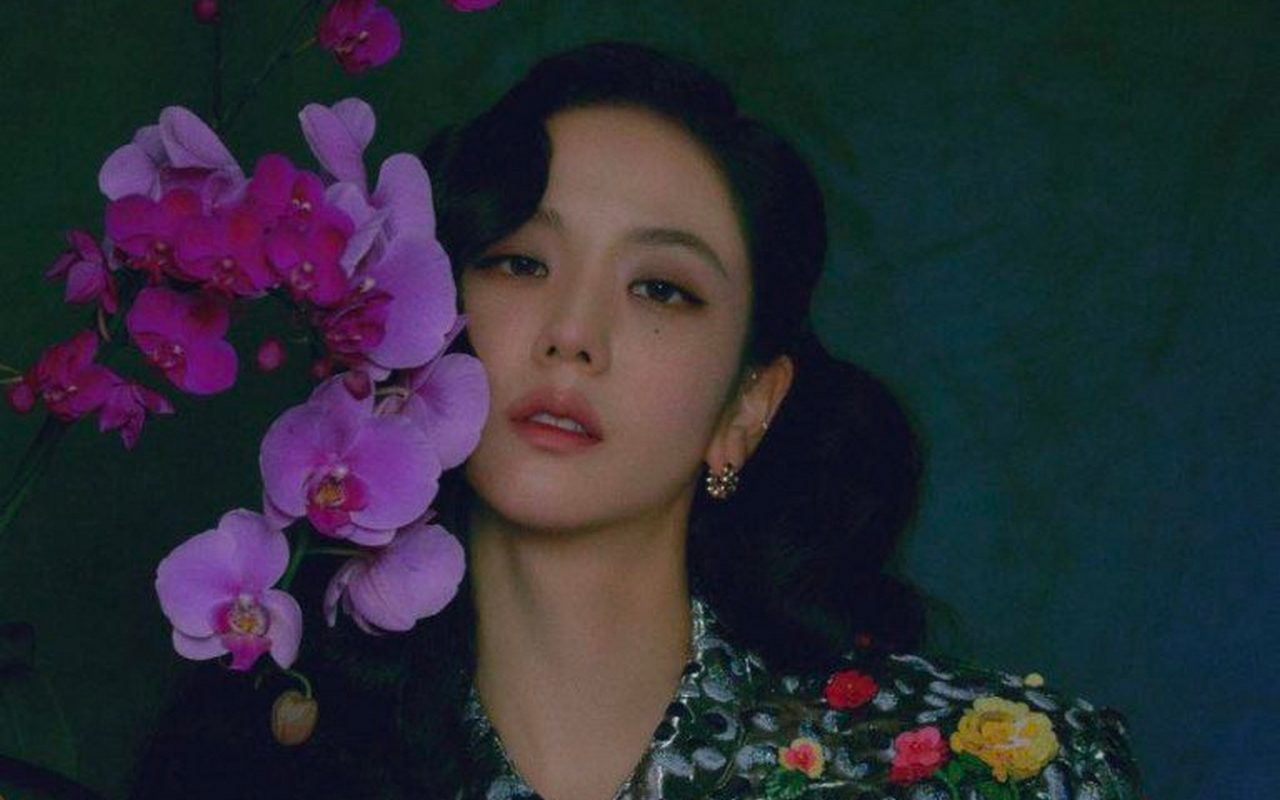 Kecantikan Jisoo Dengan Wajah Flawlessnya Bikin Netter Makin Kepincut di MV 'Flower'