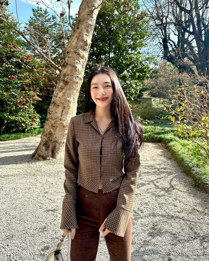 Joy Red Velvet