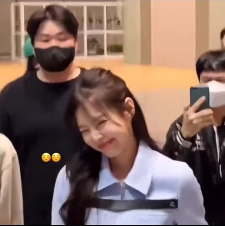 Ekspresi Imut Jennie BLACKPINK Kala Dipuji Cantik Viral