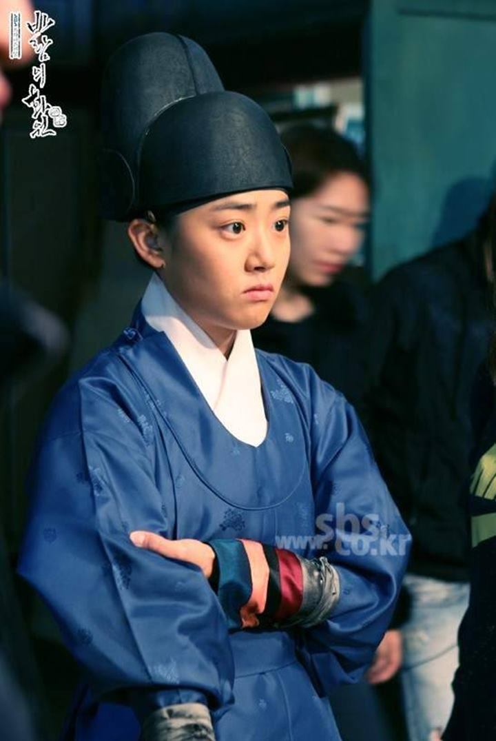 Moon Geun Young
