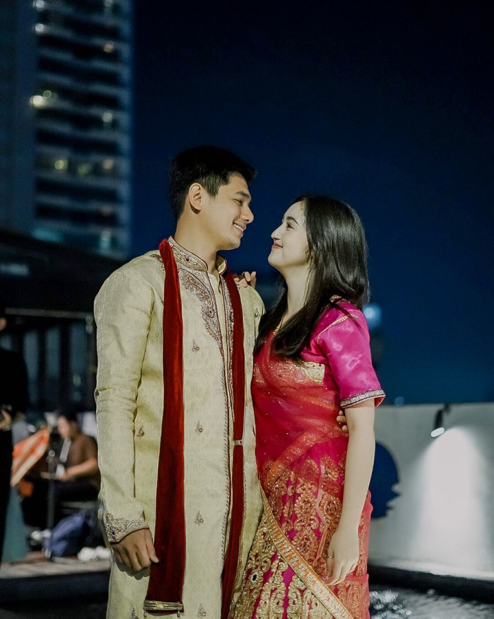 Tunjukkan Keromantisan Ala Film Bollywood