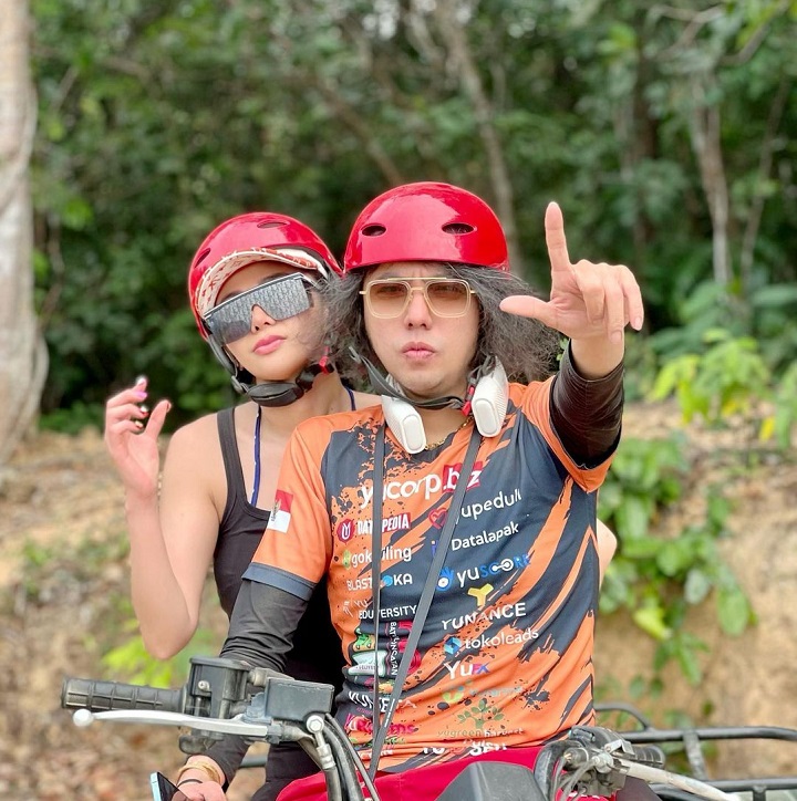 Keseruan Naik ATV Bareng