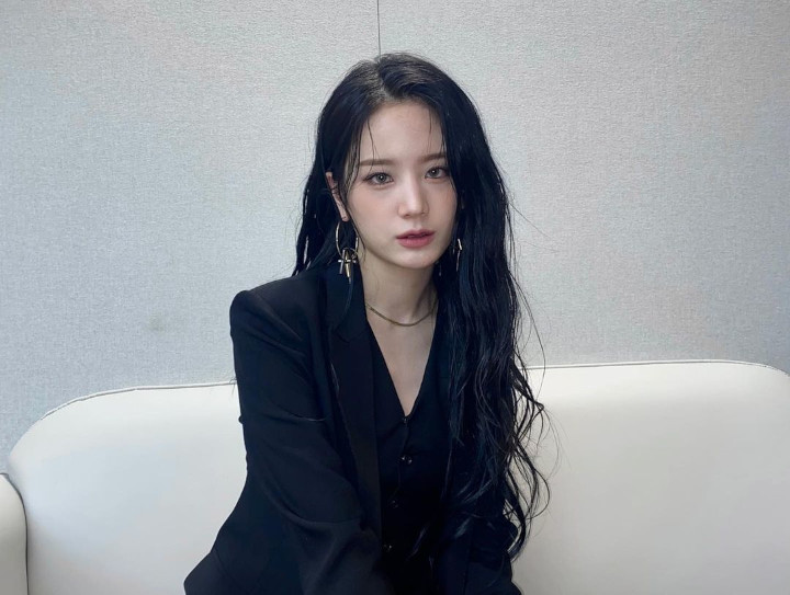 Gyuri Eks fromis_9