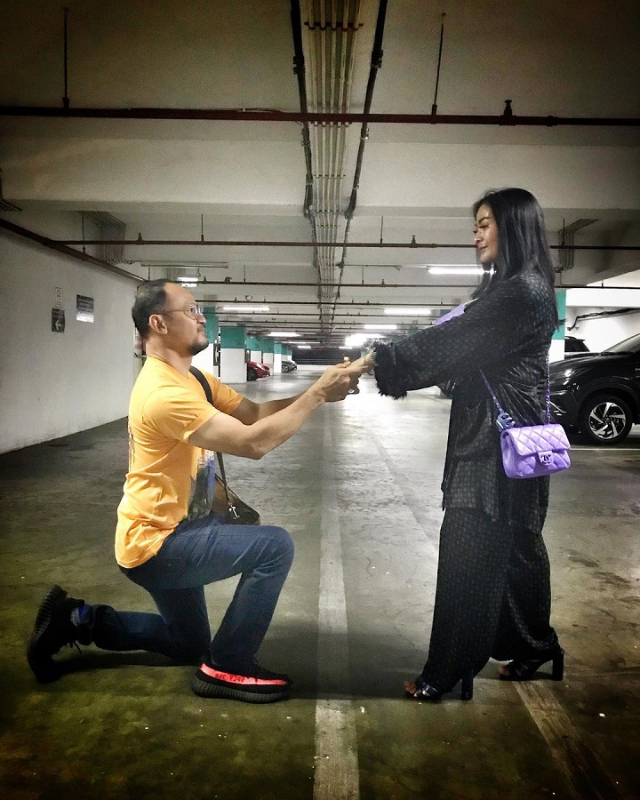 Tak Malu Tunjukkan Kebucinan
