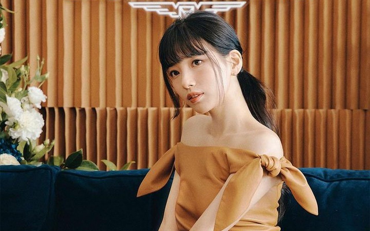 Suzy Bikin Fans Kesensem Pamer Foto Ceria Bak Remaja dengan Wajah Awet Muda