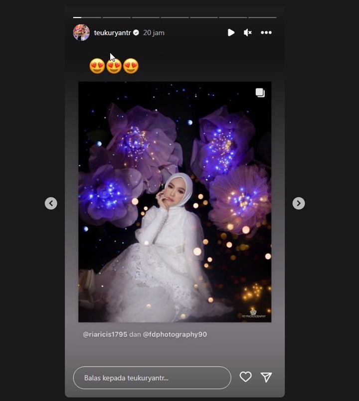 Ria Ricis Tampil Cantik di Foto Sendu, Teuku Ryan Klepek-Klepek Ria Ricis Tampil Cantik di Foto Sendu, Teuku Ryan Klepek-Klepek Ria Ricis Tampil Cantik di Foto Sendu, Teuku Ryan Klepek-Klepek