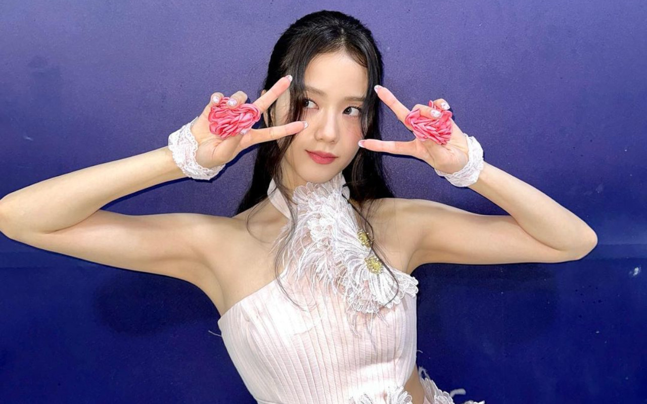 Jisoo BLACKPINK Bawakan 'Flower', Visual dan Panggung di Coachella Disebut Legendaris