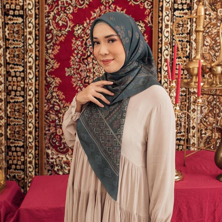 Fitri Tropica