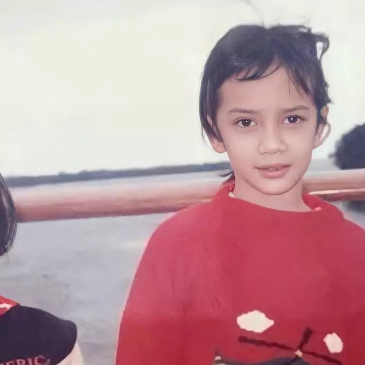 Paras Bule Sejak Kecil