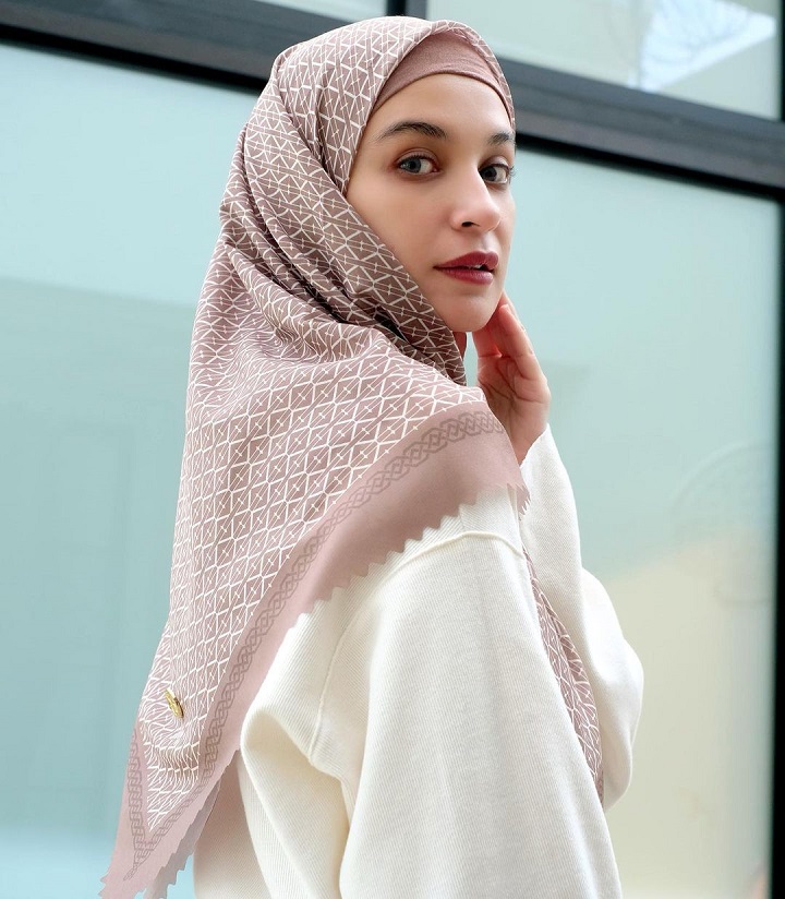 Shireen Sungkar