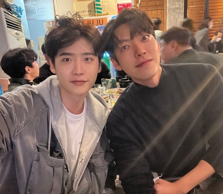 Lee Jong Suk dan Kim Woo Bin