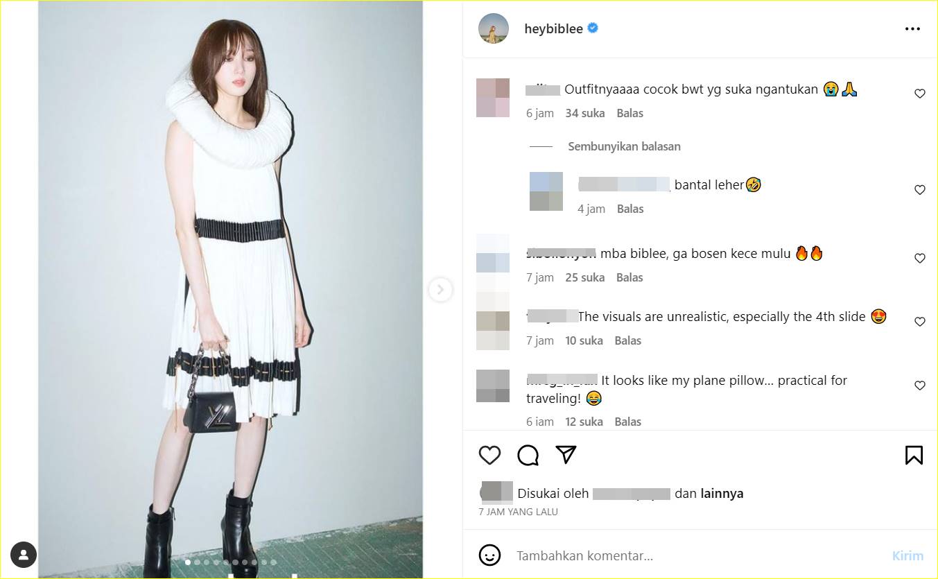 outfit Lee Sung Kyung dibilang bantal leher