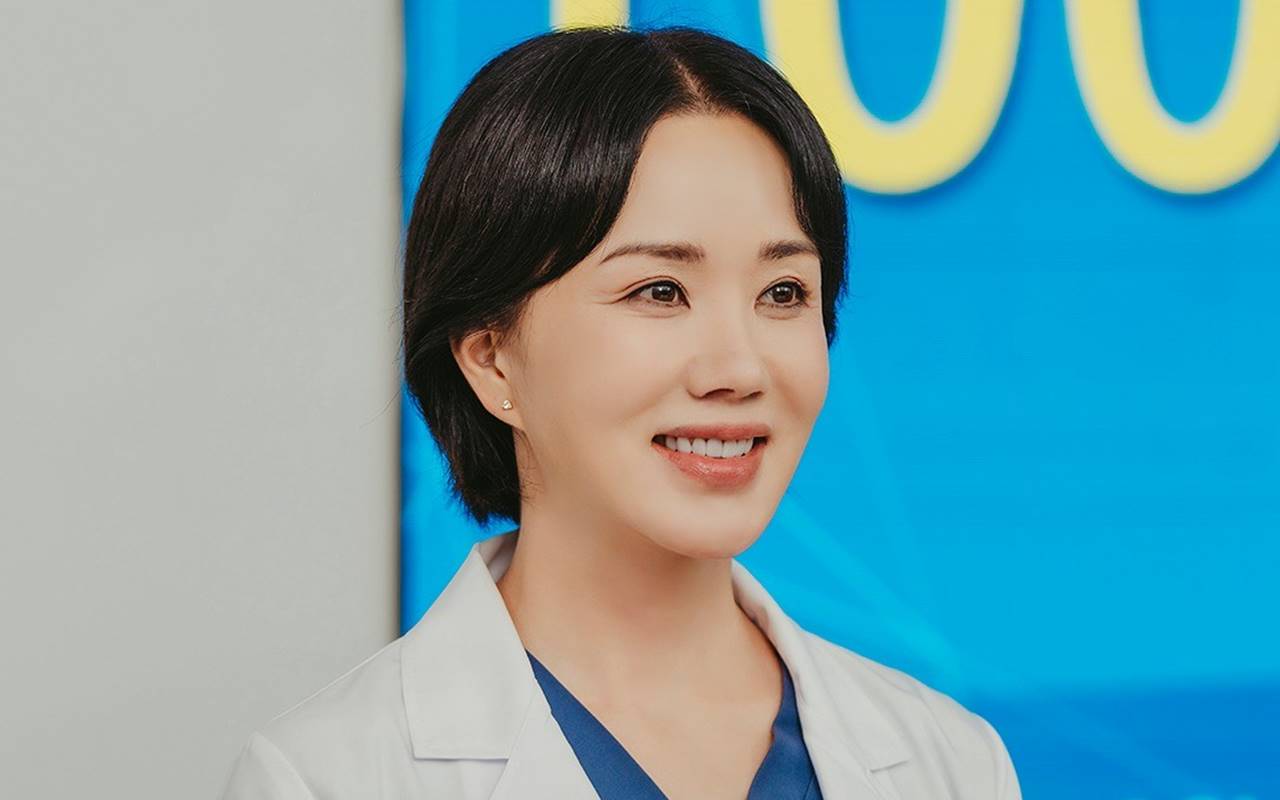 Kemampuan Akting Uhm Jung Hwa di 'Doctor Cha' Jadi Perbincangan
