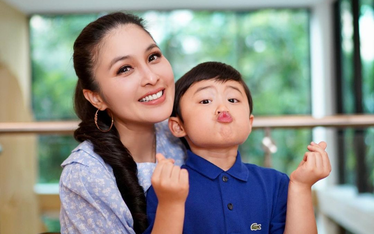 Sandra Dewi Tajir Melintir, Jajan Kesukaan Sang Anak Ternyata Merakyat
