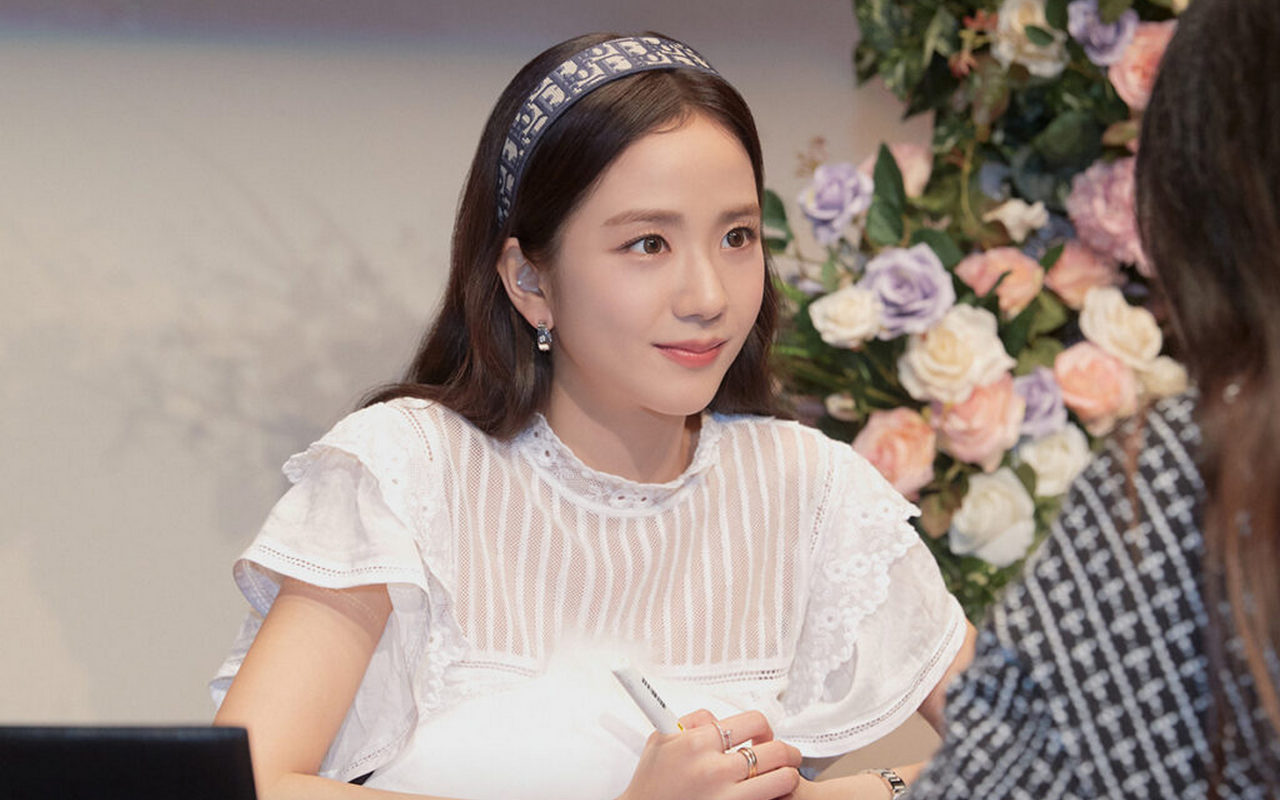 'ME' Sukses Bawa Jisoo BLACKPINK Raih Melon Hall of Fame