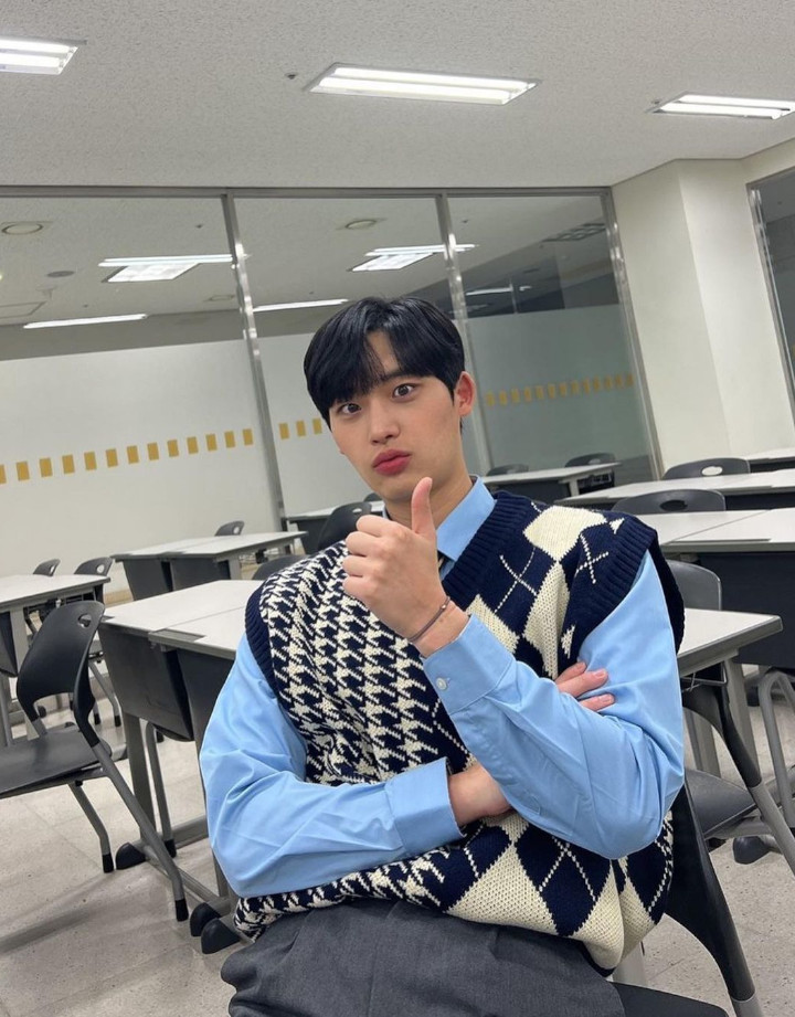 Jang Deok Su Pamer Wajah Imut