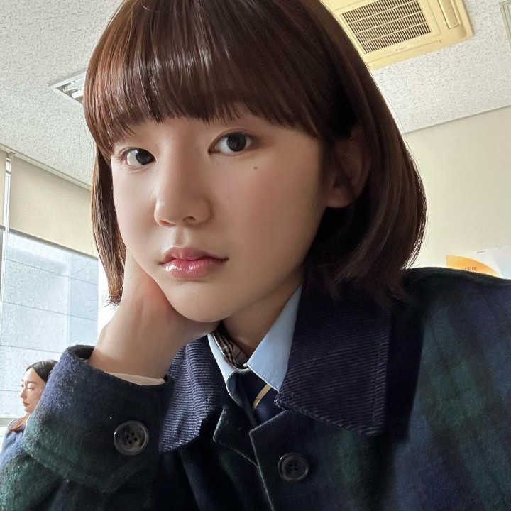 Lee Eun Saem dengan Paras Baby Facenya
