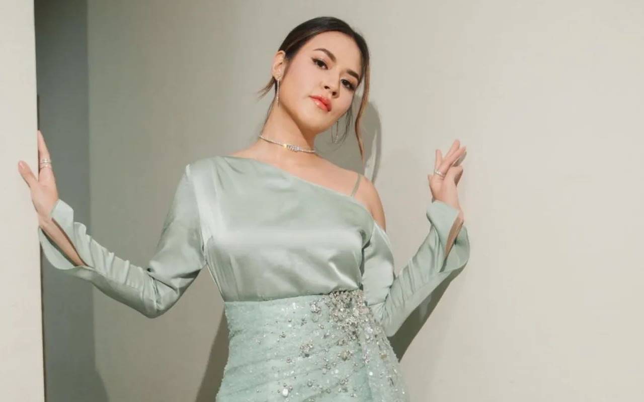 Raisa Merasa Jadi Princess Dalam Balutan Dress Lilac, Langsung Diserbu Komen Setuju