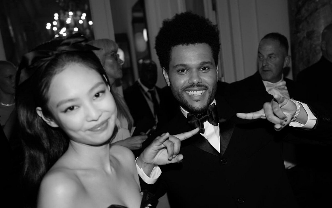 Sama-Sama Lahir Sebagai Musisi, The Weeknd Akui Bangga dan Puji Akting Debut Jennie di 'The Idol'