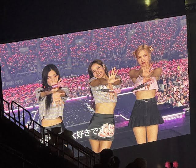 Cara BLACKPINK Hadirkan Sosok Jisoo Di Konser Jepang Bikin Fans Ikut Senang