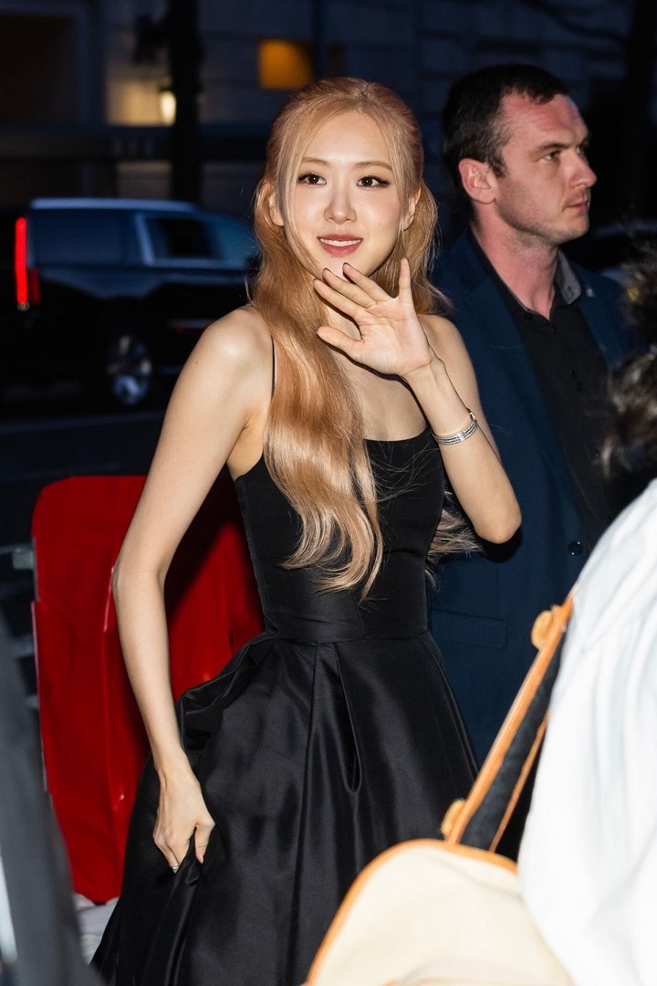 Rose BLACKPINK