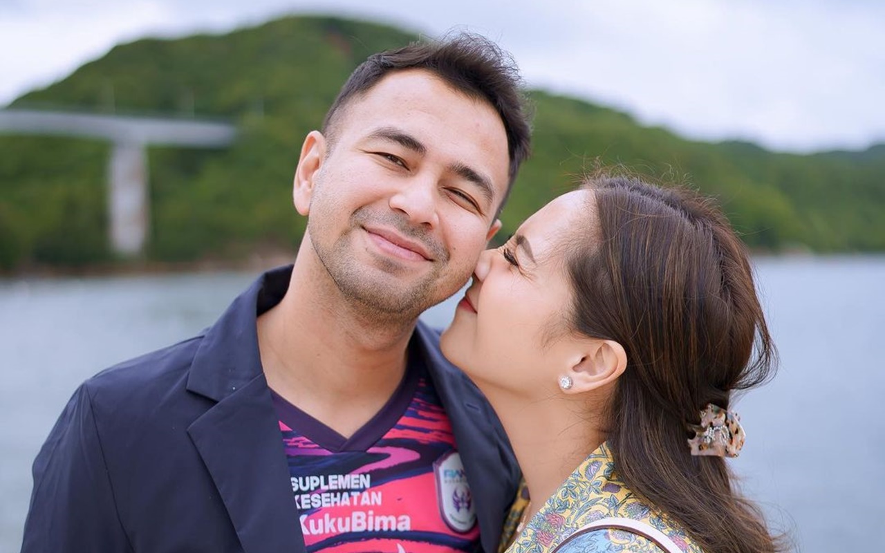 Biasa Gengsian, Momen Nagita Slavina Bucinin Raffi Ahmad Sukses Bikin Gemas