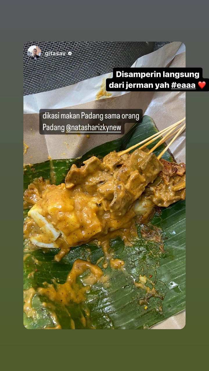 Suguhan Sate Padang