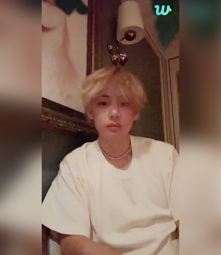 V BTS Beber Suka Duka Warnai Rambut Hingga Kini Punya Kebiasaan Baru