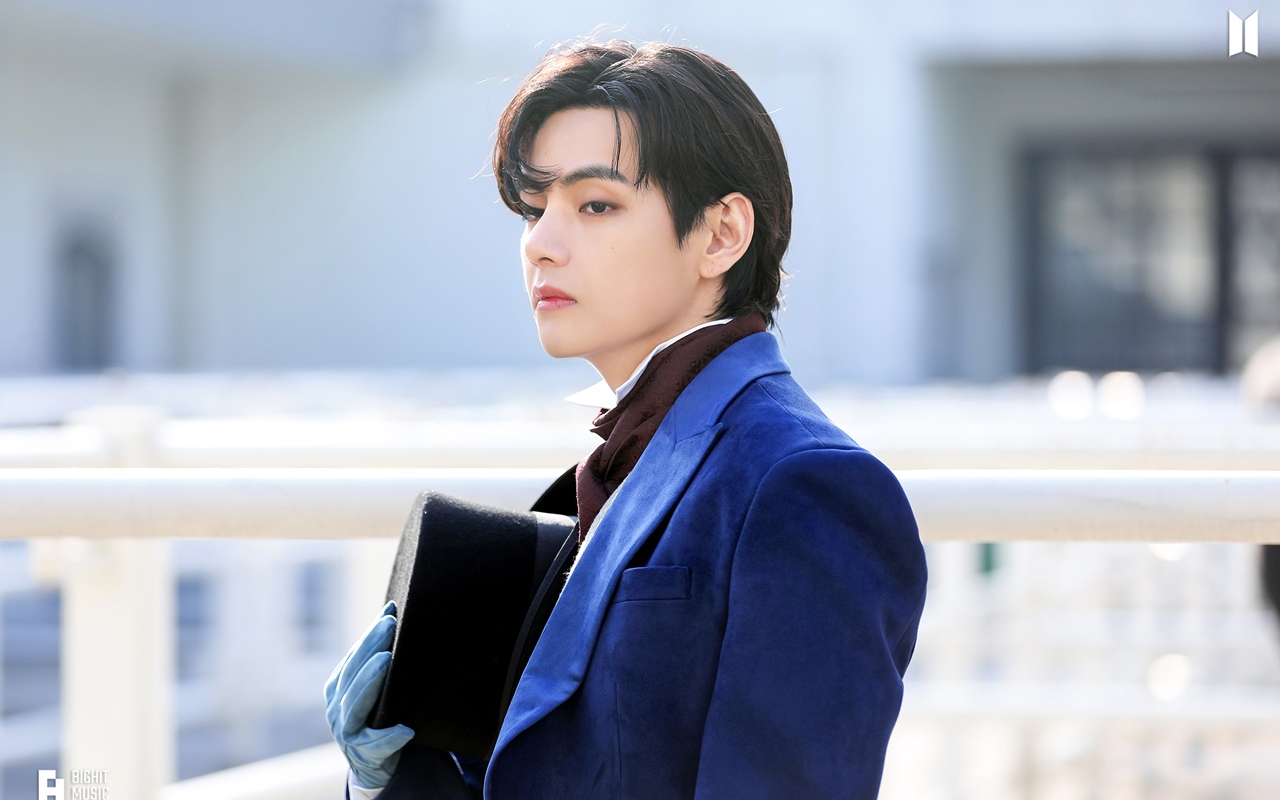 V BTS Ngakak Lihat Karikatur Wajahnya, Fans Salfok Hal Lain