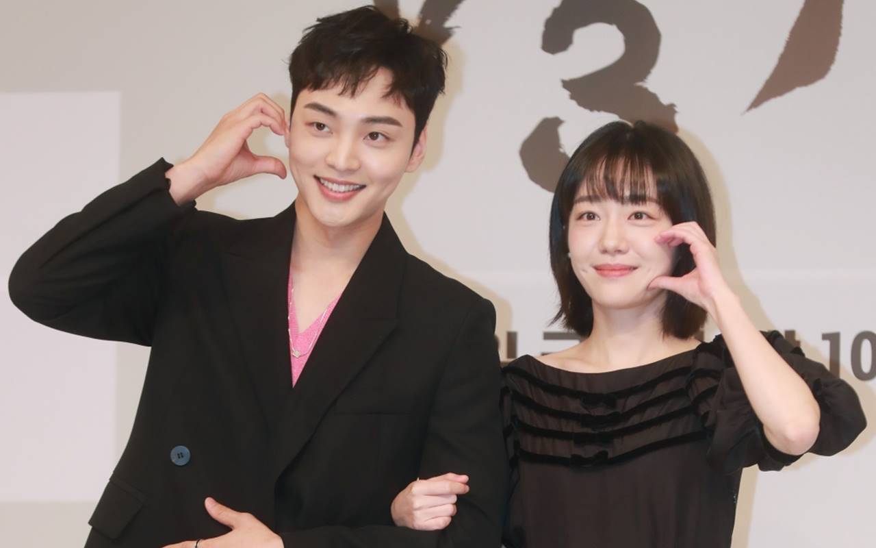 Kim Min Jae Merasa Aneh Syuting Ciuman Dengan So Ju Yeon di 'Dr. Romantic 3'