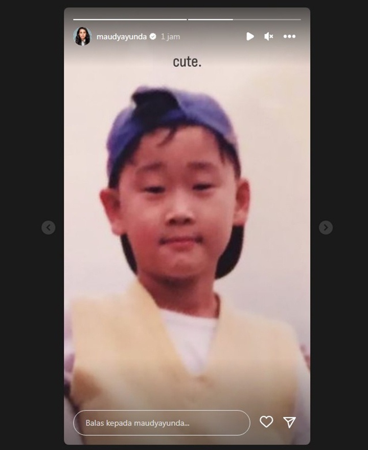 Maudy Ayunda Gemas Sendiri Lihat Foto Masa Kecil Jesse Choi Maudy Ayunda Gemas Sendiri Lihat Foto Masa Kecil Jesse Choi