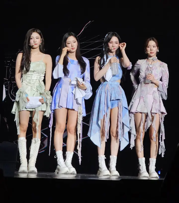 aespa Pakai Outfit Baru di Konser Jakarta, Winter Puji Penonton yang Bak Karaoke Bareng