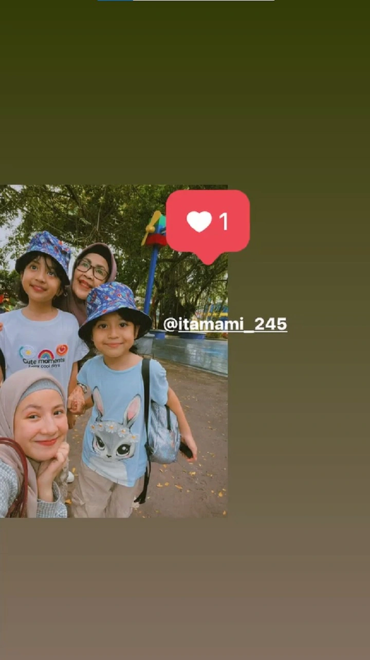 Selfie Bersama Mami Ita