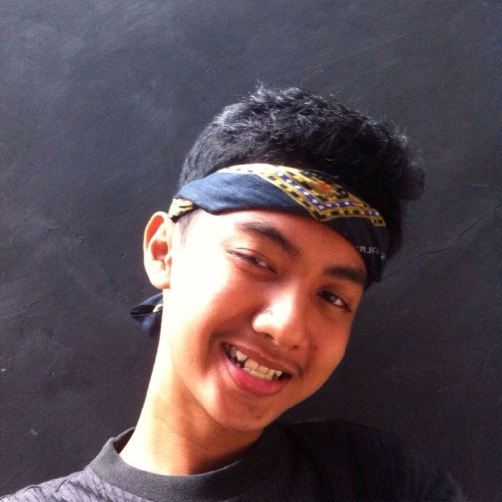Punya Kumis Tipis