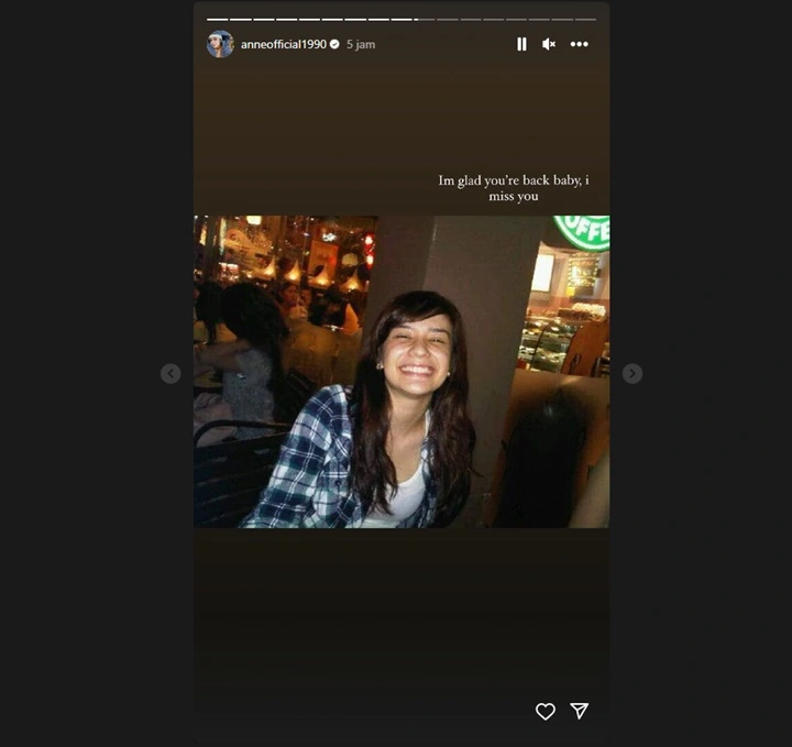 Putri Anne Ungkap Kerinduan di Fotonya Sendiri Saat Tersenyum Lebar