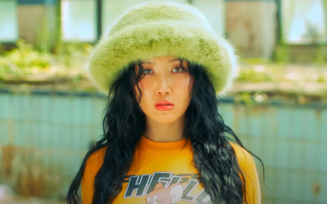 Tanggapi Rumor Kencan, P Nation Dapat Job Pertama Jadi Agensi Baru Hwasa