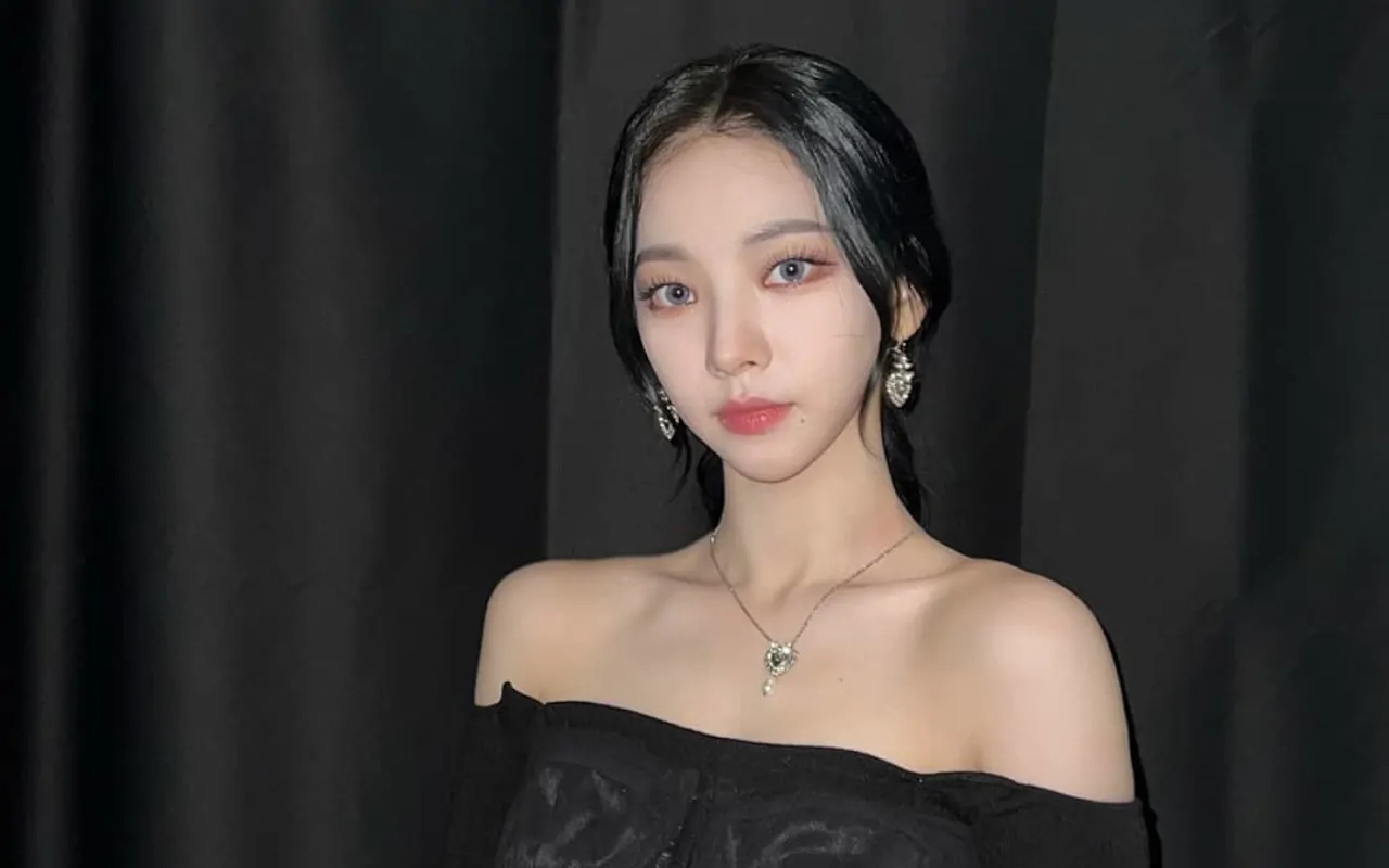 Karina aespa Perlihatkan Lebih Jelas Penampakan Rambutnya yang Rusak