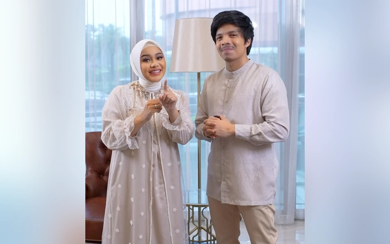 Atta Halilintar Rayakan Ultah Aurel Hermansyah di Warung, Buket Unik Disebut Bisa Buat Nyambel