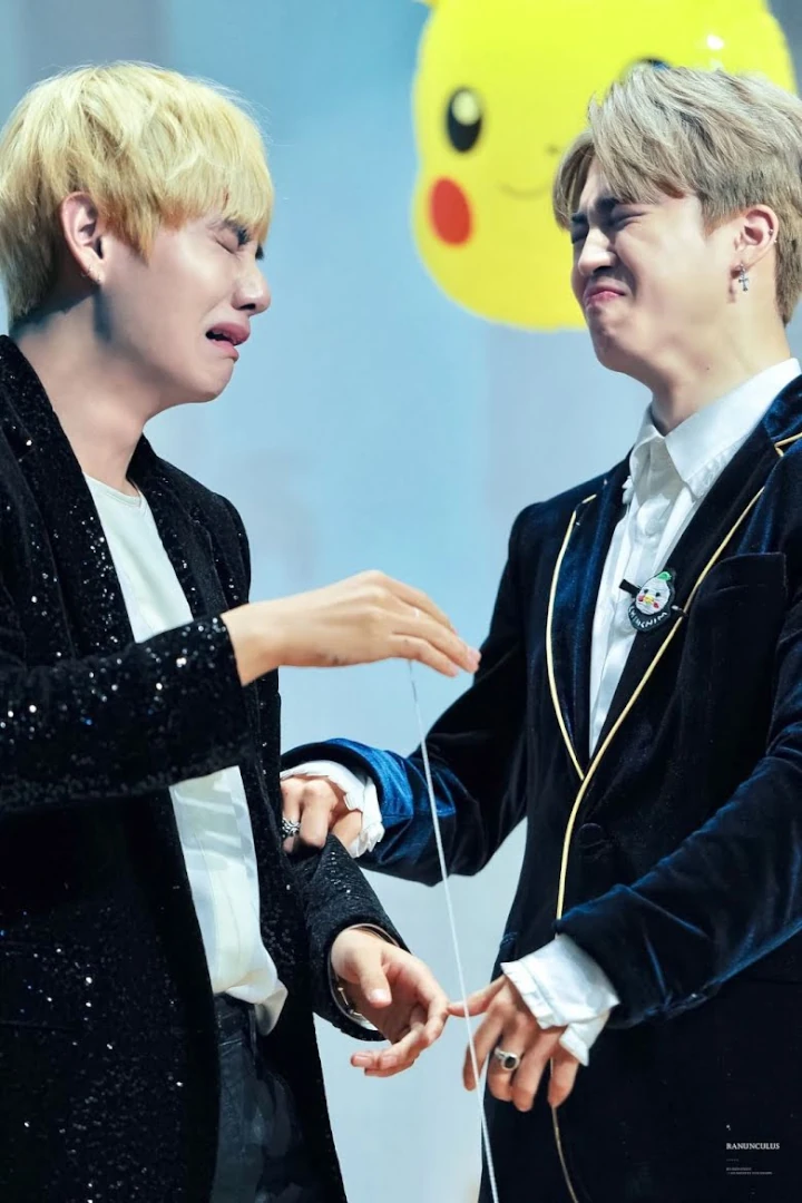 Kompakan Pose Lucu