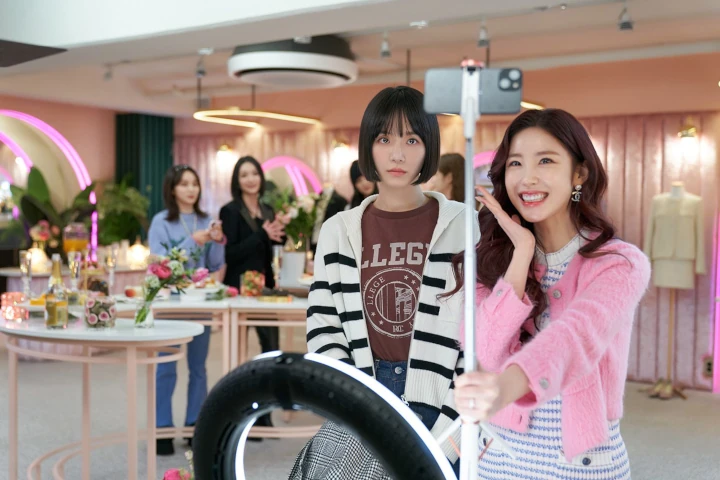 Cuma Andalkan Park Gyu Young, Alur \'Celebrity\' Mendadak Dikritik Jurnalis Korea