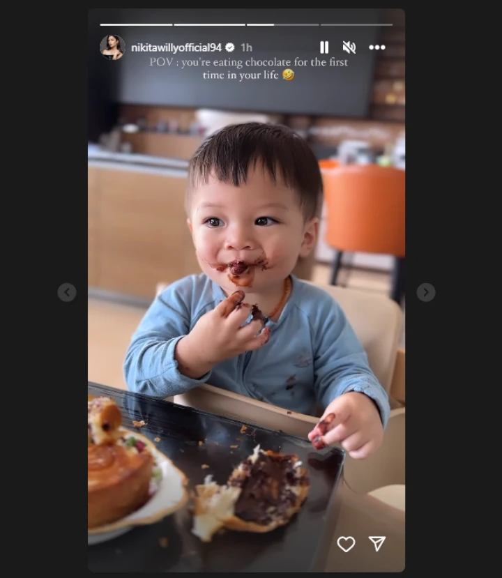 Reaksi Gemas Issa Anak Nikita Willy Saat Pertama Kali Cicipi Cokelat Reaksi Gemas Issa Anak Nikita Willy Saat Pertama Kali Cicipi Cokelat